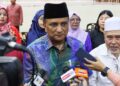 REEZAL Merican Naina Merican (tengah) ketika ditemui pemberita semasa Majlis Penyampaian Sumbangan Kasih Ramadan dan Ceria Aidilfitri Perpaduan Kepala Batas 2026 di Pulau Pinang, hari ini.-UTUSAN/DANIAL SAAD