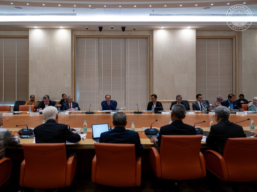 Intervensi segera, kurangkan kebergantungan Selat Hormuz