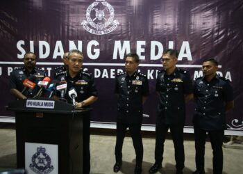 ADZLI Abu Shah pada sidang akhbar di IPD Kuala Muda, Sungai Petani hari ini. - UTUSAN/SHAHIR NOORDIN