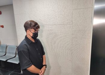 PENGURUS syarikat logistik dan pengangkutan, Yap Shao Pin didenda RM40,000 oleh Mahkamah Sesyen Ipoh selepas mengaku bersalah atas pertuduhan memiliki barang kawalan iaitu 6,633 liter minyak diesel tanpa lesen, tiga tahun lalu.