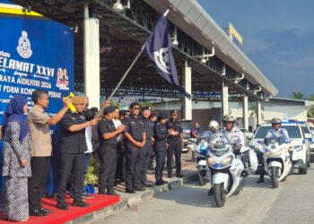 NOOR Hisam Nordin melancarkan Op Selamat Hari Raya Aidilfitri 26 peringkat Kontinjen Perak di Pusat Transformasi Bandar (RTC) Gopeng.