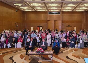 PESERTA Program Outreach dan Latihan e-Dagang di bawah Program Pembangunan e-Dagang Rentas Sempadan (eBizLink 2.0) yang dianjurkan di Sepang baru-baru ini.