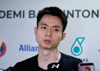 PEMAIN beregu lelaki negara, Soh Wooi Yik ketika sesi latihan skuad kebangsaan bagi menghadapi Kejohanan Badminton Asia (BAC), di Akademi Badminton Malaysia, di sini hari ini. - UTUSAN/SHIDDIEQIIN ZON