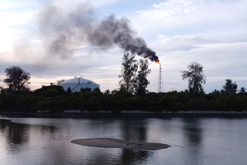 Italian Firm Eni Announces Major Natural Gas Discovery in Indonesia