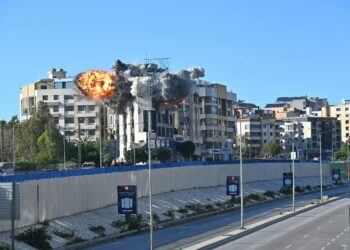 ISRAEL melancarkan serangan udara dengan menyasarkan sebuah bangunan di Beirut, Lubnan. - AFP