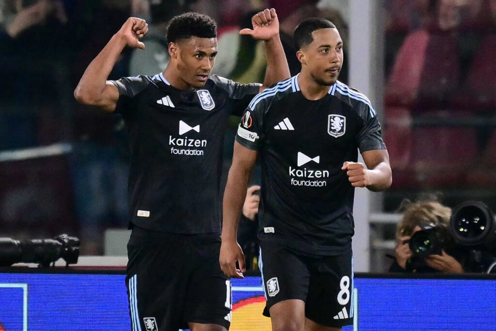 Villa hampiri separuh akhir Liga Europa