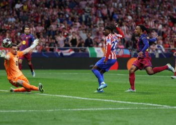 ADEMOLA Lookman menjadi wira Atletico Madrid apabila meledak gol untuk memastikan skuad kendalian Diego Simeone melangkah ke separuh akhir Liga Juara-Juara Eropah-AFP