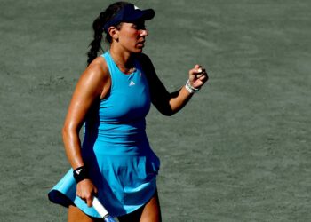 Pemain Amerika Syarikat, Jessica Pegula meraikan mata kemenangan ketika menentang pemain Kazakhstan, Yulia Putintseva dalam kejohanan Terbuka Charleston di Credit One Stadium.-AFP