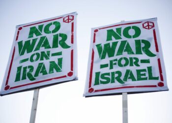 Krisis tenaga akibat konflik antara Amerika Syarikat, Israel dan Iran sepatutnya membuka mata dunia tentang kelemahan sistem tenaga yang perlu dipertingkatkan. – Gambar /AFP