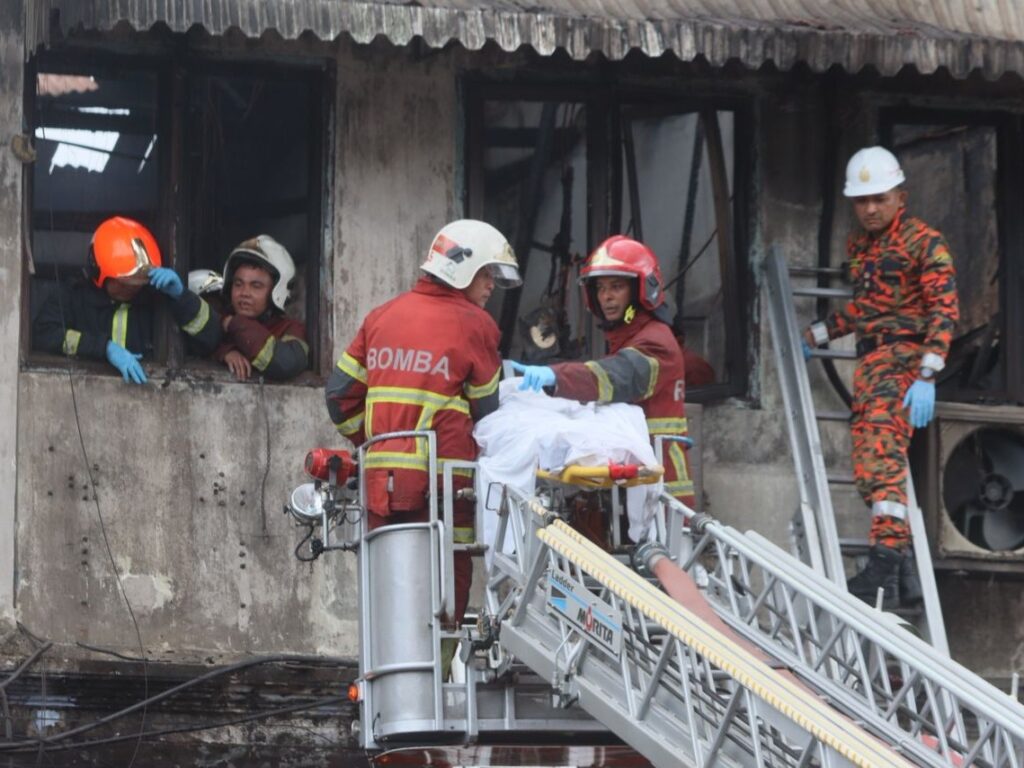 Bekas peguam terkenal salah seorang maut dalam kebakaran