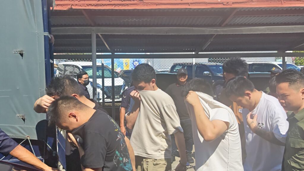 80 warga asing didakwa perdaya mangsa, menyamar sebagai anggota polis China