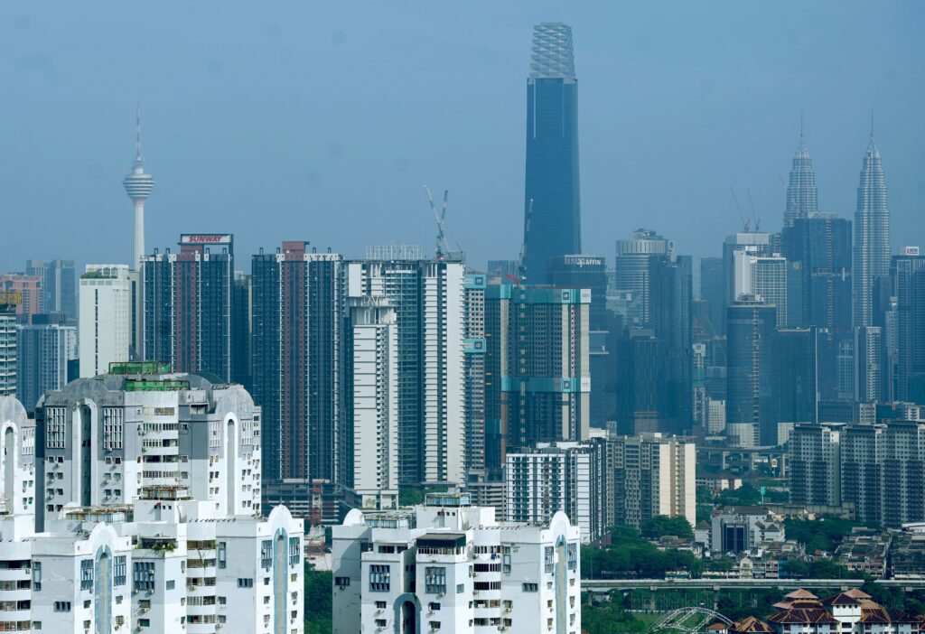 Bina ketahanan negara hadapi cabaran global