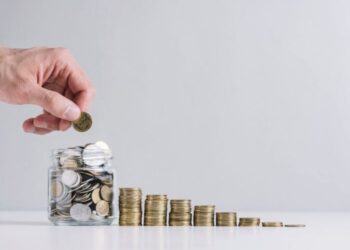 SIKAP bergantung kepada bantuan perlu diganti dengan usaha meningkatkan diri dan mengurus kewangan dengan bijak.