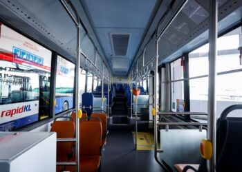 WALAUPUN diesel bagi pengangkutan awam darat yang layak masih dilindungi subsidi, namun sektor ini tidak boleh dianggap kebal.