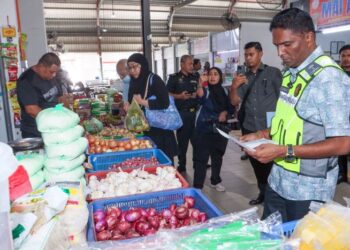 PIHAK kerajaan perlu memantau secara ketat aktiviti pencatutan atau aktiviti pengambilan untung secara tidak munasabah yang mungkin berlaku ketika konflik di Asia Barat.