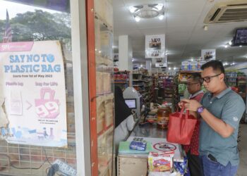 KENAIKAN kos plastik sepatutnya menjadi pemangkin yang tepat pada masanya untuk badan korporat dan syarikat-syarikat beralih daripada plastik.