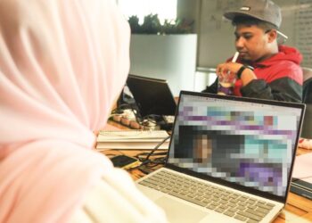 PLATFORM media sosial kini lebih mengutamakan keterlihatan dan interaksi berbanding ketepatan, sekali gus membuka ruang kepada kemunculan ramai 'pakar' palsu.