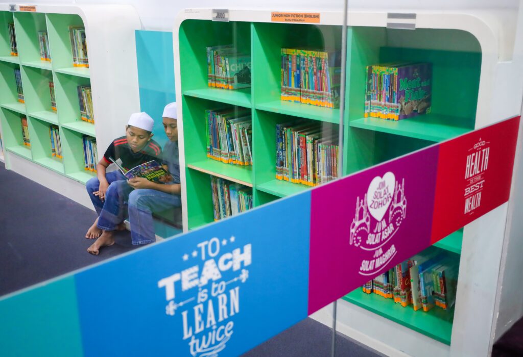 Beri sokongan pada perpustakaan desa