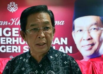 JALALUDDIN Alias ditemui pemberita di Wisma UMNO Negeri Sembilan di Seremban hari ini.-UTUSAN/MOHD. SHAHEJEHAN MAAMIN.