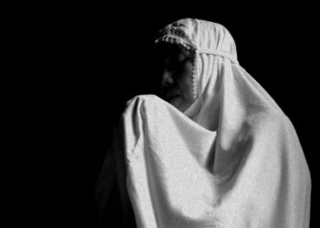 TANDA awal reda melepaskan Ramadan apabila seseorang meningkatkan rasa syukur kepada Allah SWT kerana diberi peluang melalui Ramadan dengan penuh ibadah.