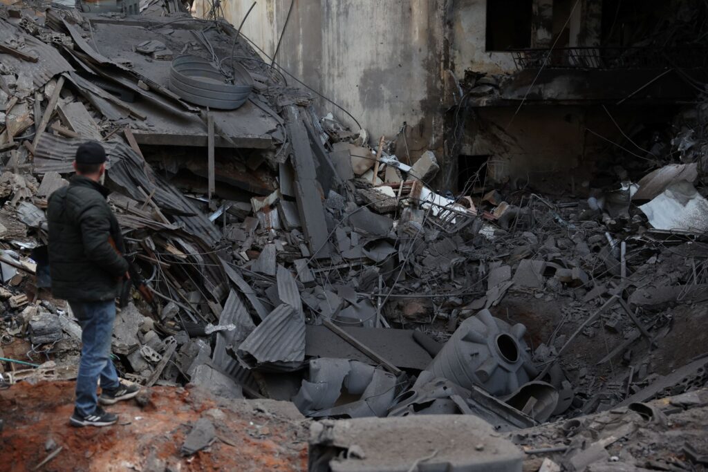 Hizbollah  mengganas, bunuh 203 penduduk di Lubnan