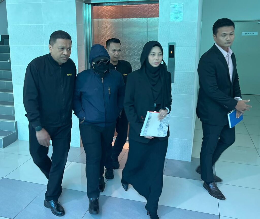 Penolong Pegawai agama didakwa kemuka dokumen tuntutan palsu babitkan mualaf berjumlah RM135,000