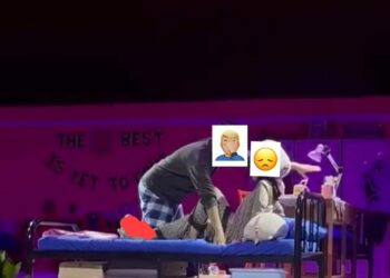 ADEGAN di ranjang yang tular dalam persembahan teater pada Karnival Teater Universiti Malaya - FACEBOOK FIRDAUS WONG