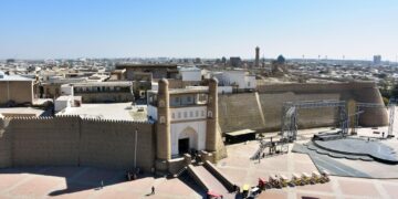 IMAM al-Bukhari mula meninggalkan Bukhara untuk menuntut hadis Rasulullah SAW sejak usia 16 tahun.