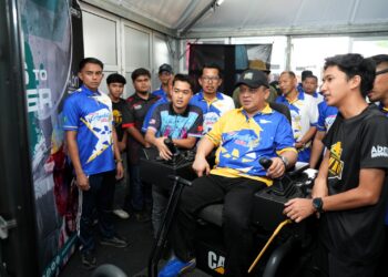 TUANKU Syed Faizuddin Putra Jamalullail pada program Jelajah Agrofest 2026 di kolam memancing A.B.E, Bintong, Kangar, Perlis.-UTUSAN