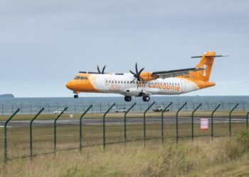 SYARIKAT penerbangan Air Caledonie mohon diisytiharkan muflis. - AFP