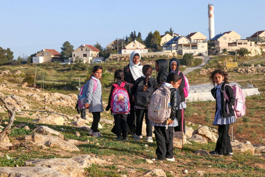 Israel tembak gas pemedih mata terhadap pelajar sekolah