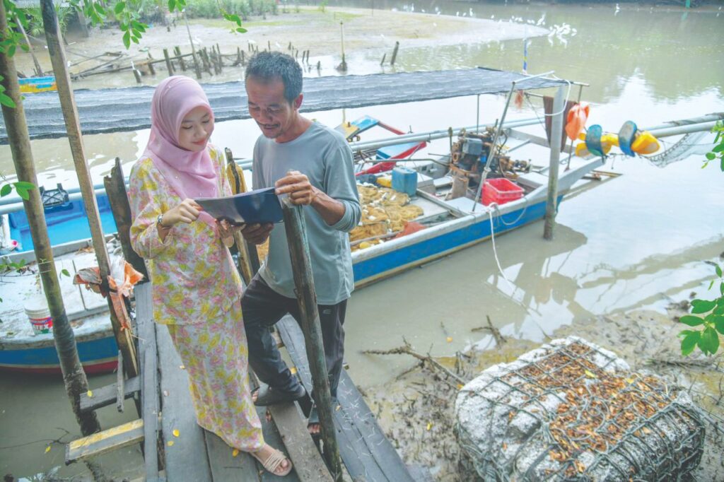 SPM 9A ‘hadiah’ buat  bapa di jeti nelayan