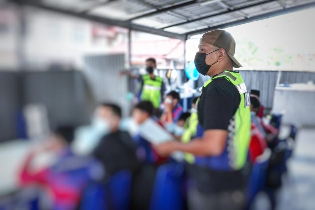 JPN Kelantan kumpul maklumat 34 pelajar guna pangkalan haram