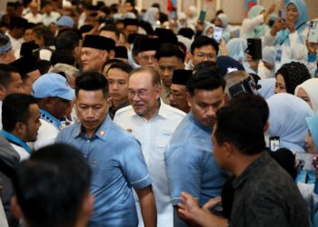 ANWAR Ibrahim (tengah) hadir merasmikan Mini Konvensyen Keadilan Kelantan 2026 di Kota Bharu, Kelantan. - UTUSAN/KAMARUL BISMI KAMARUZAMAN