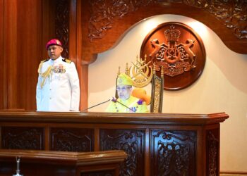 TENGKU Muhammad Fakhry semasa bertitah sempena perasmian Istiadat Pembukaan Penggal Keempat Dewan Negeri Kelantan Yang Ke-15 Tahun 2026 di Kompleks Kota Darulnaim, Kota Bharu, Kelantan hari ini-UTUSAN/KAMARUL BISMI KAMARUZAMAN.