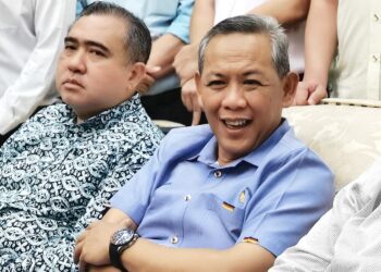 AMINUDDIN Harun pada sidang akhbar di Kediaman Rasmi Menteri Besar Negeri Sembilan di Seremban hari ini.-UTUSAN/MOHD. SHAHJEHAN MAAMIN