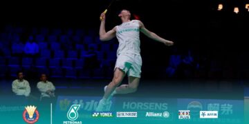 Zii Jia yang kini menghuni ranking No. 82 dunia turun selaku perseorangan ketiga negara, mudah membenam pemain ke-233 dunia, Nadeem Dalvi 21-13, 21-11 dalam masa 35 minit. - IHSAN FACEBOOK BAM