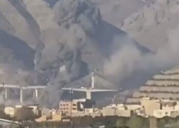 JAMBATAN tertinggi dibom di Karaj. - Truth Social