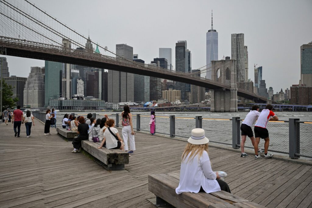 Majlis bandar raya New York ‘tenat’ wang