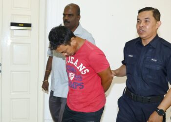 IDHAM Rhusla Mohamad Shahuri dibawa ke Mahkamah Sesyen Ipoh hari ini bagi menghadapi pertuduhan memiliki satu video pornografi kanak-kanak.