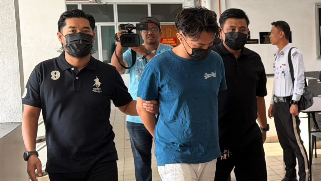 Lelaki tidak mengaku bersalah langgar bekas teman wanita