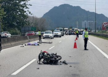 SEORANG lelaki maut selepas motosikal ditunggangnya terlibat nahas dengan sebuah lori di Kilometer 281.1, Lebuh Raya Utara-Selatan arah selatan di Ipoh semalam.