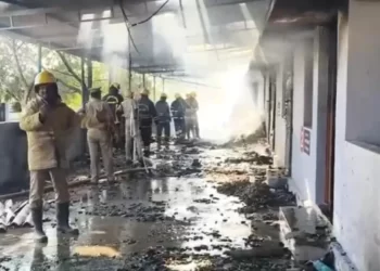 SERAMAI 20 orang maut apabila sebuah kilang mercun di selatan India. - BBC Tamil