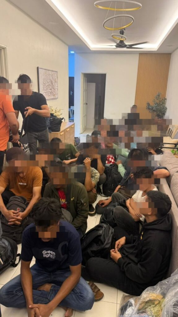 Polis tumpaskan sindiket penyeludupan, 75 PATI ditahan