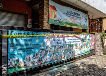 PUSAT jagaan kanak-kanak, Little Aresha diserbu polis. - AFP