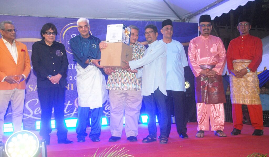 Lesen perniagaan syarikat kopi, biskut guna berus babi tidak dibatalkan