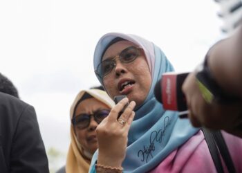 SITI Mastura Muhammad kekal perlu membayar RM750,000
kepada tiga pemimpin DAP.