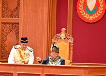 SULTAN Sallehuddin Sultan Badlishah pada Istiadat Perasmian Persidangan DUN Kedah, Mesyuarat Pertama Penggal Keempat ke-15 di Wisma Darul Aman, Alor Setar, Kedah hari ini.