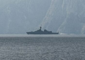 AS akan menyekat kapal-kapal yang melalui Selat Hormuz. - AFP