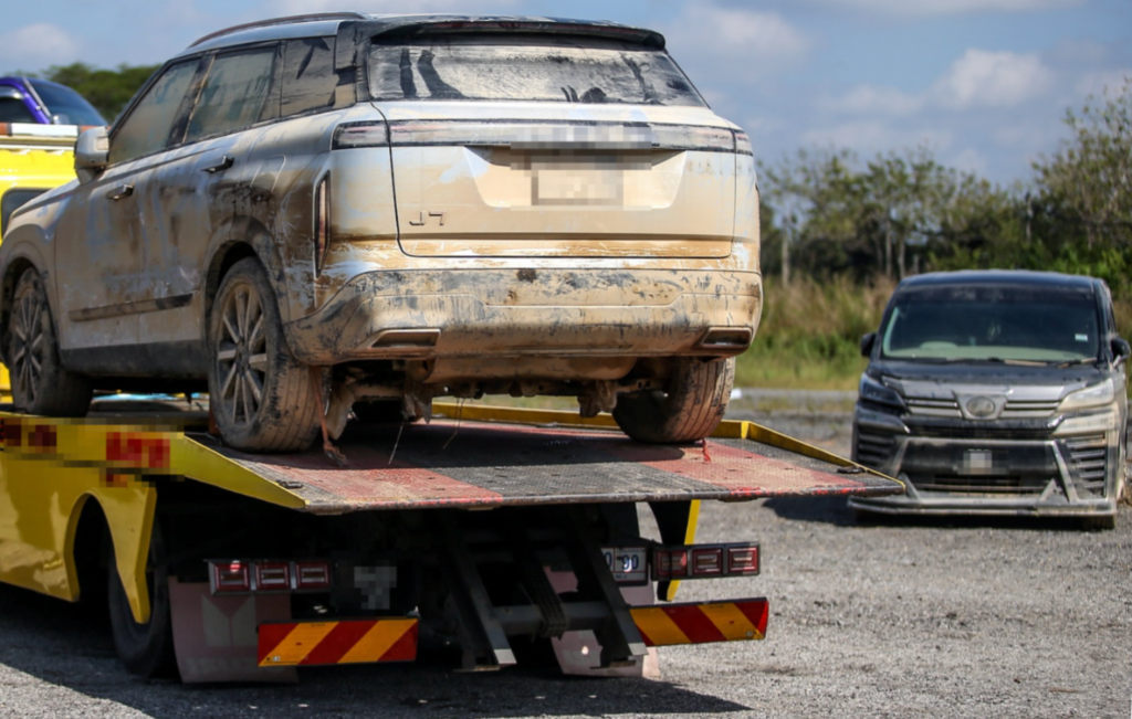 Trak tunda ‘pulau’ syarikat insurans